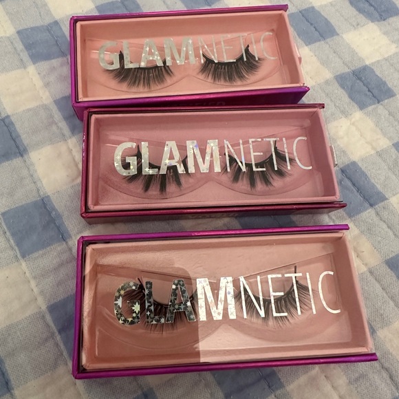 GLAMNETIC LASH BUNDLE - Picture 1 of 4